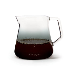 Kanna ta’ servizz tal-ħġieġ b'disinn eleganti għal tisjir preċiż, aċċessorji għall-barista, l-aħħar aħbarijiet, kollox dwar il-kafè.
