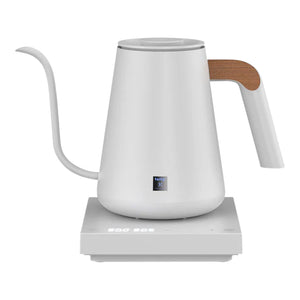 Vit elettriku ilma keddieb b'ħalq irqiq u dettalju ta' injam fuq il-manku, għal barista u aċċessorji tal-kafè filtru, kollox dwar il-kafè.