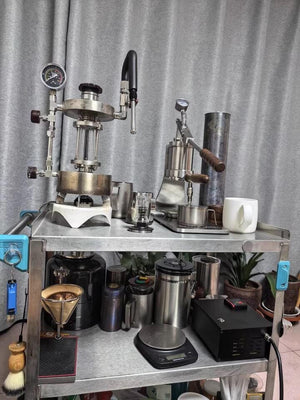Aleman Sniper Magni tal-Espresso b'leħuq manwali | Precision Tower f'azzar inossidabbli