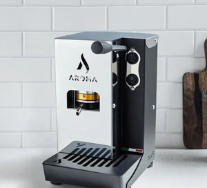 Aroma Plus+ – Magni Espresso Taljani Kompatt għal pods - Barista u Espresso